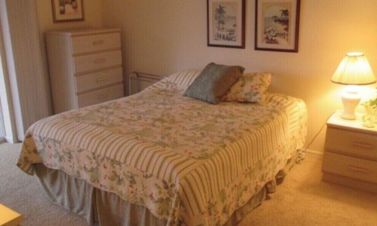 Imperial Golf Estates Condo | North Naples Second Floor Condo in gated community