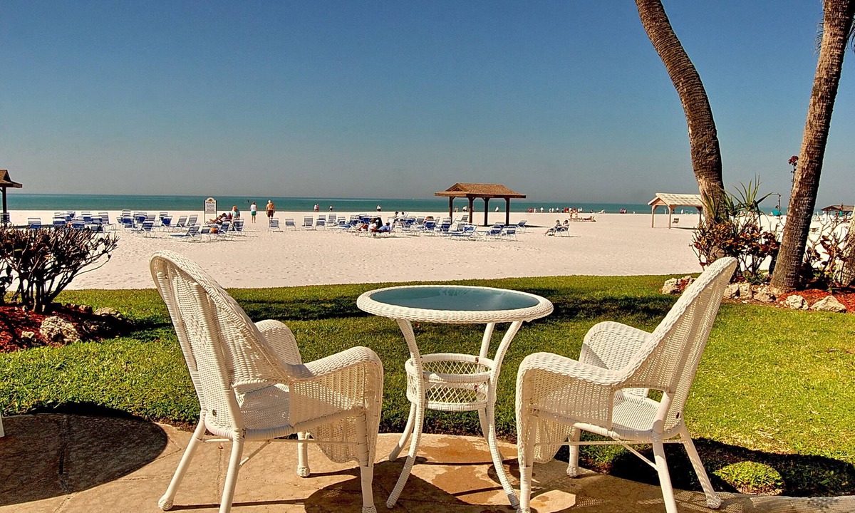 Aloha Kai House | Nothing Comparable on Siesta Key to 4BR Beachfront - Right on #1 Rated Beach