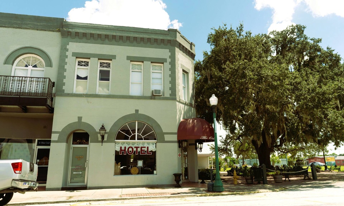 Arcadia Historic District Hotel | Oak Park Inn by OYO