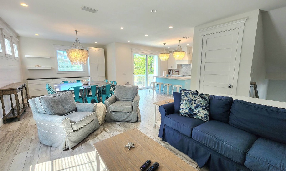 Bradenton Beach House | ⚓Ocean Star! 7 Bdrms/7.5 Baths! Beaches 5min> walk!⚓🐕🏖🌅