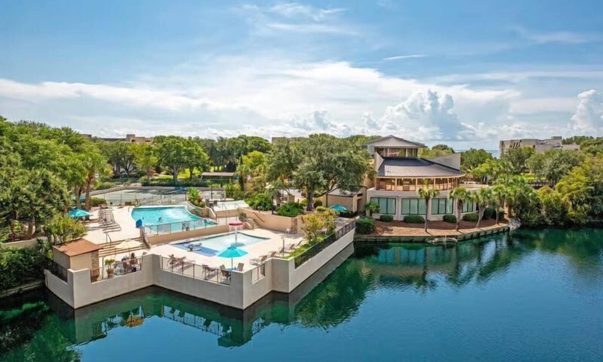 Folly Field Apartment | Ocean View at Island Club - 1BR