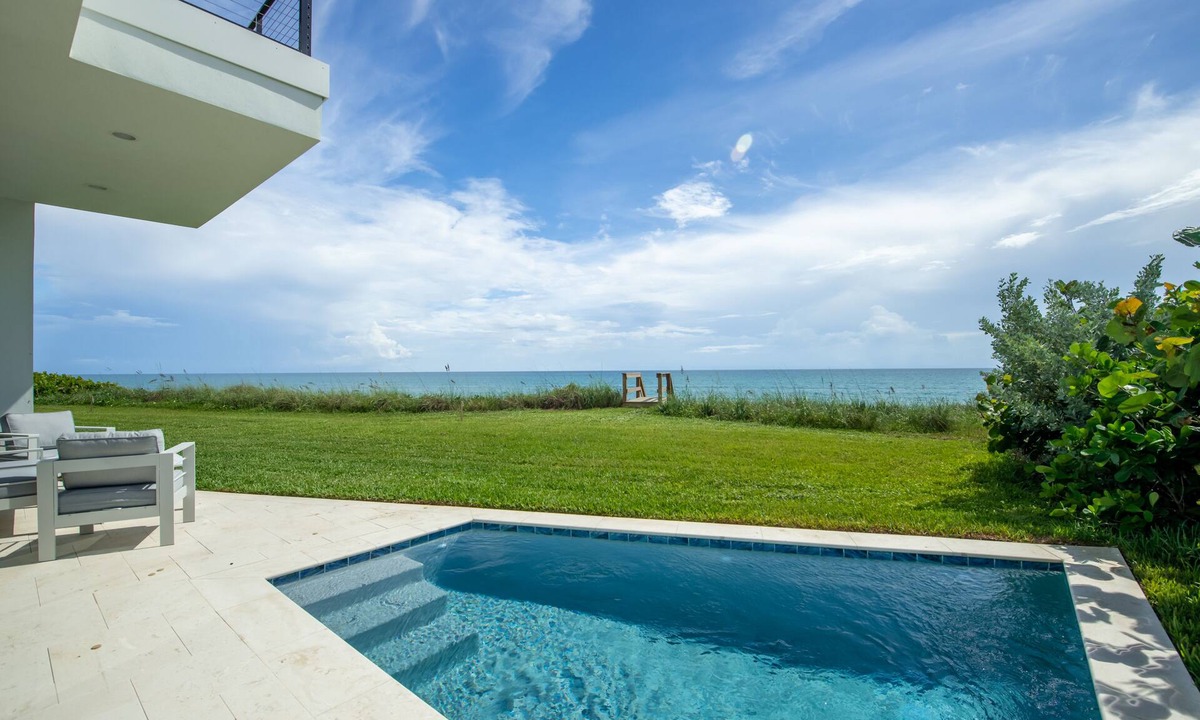 La Costa Village Villa | Oceanfront 4-bed Villa with private pool. Weekly discount for spring and summer.