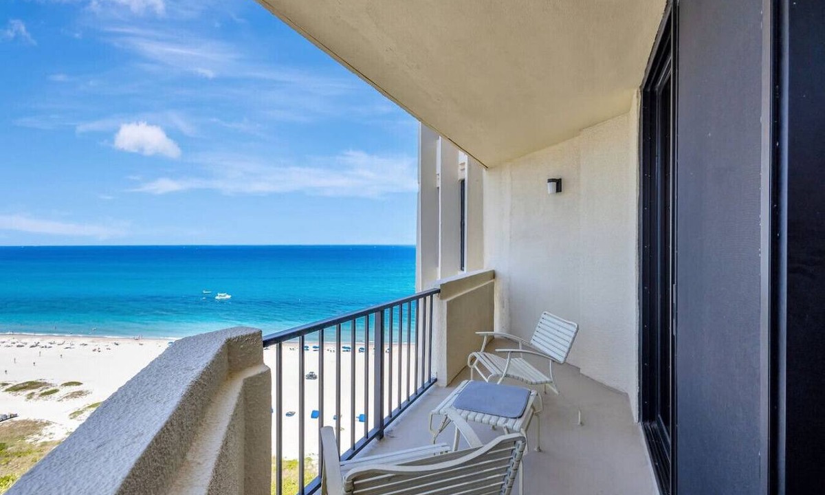Singer Island Apartment | Oceanfront! On The Beach Singer Island 2 Bedroom
