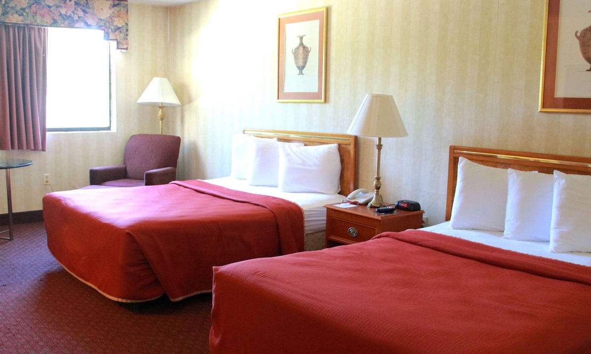 Pleasantville Hotel | Oh St Joseph Resort Hotel