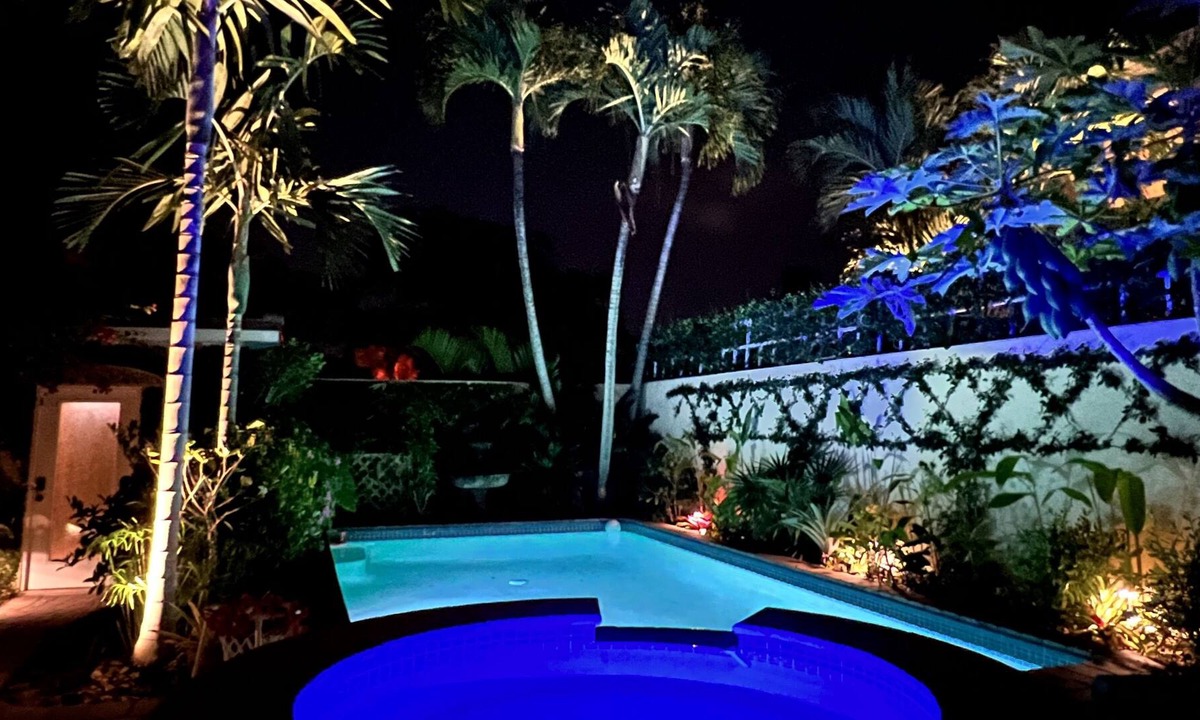 Old Naples Villa | Old Naples/Downtown, private pool&garden, 6 blocks to beach!