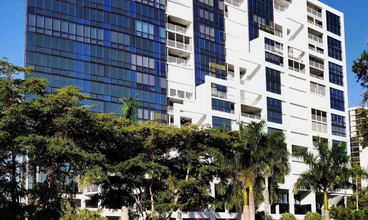 Park Shore Condo | On the Beach! Available Jan 2 - March 24, 2024!