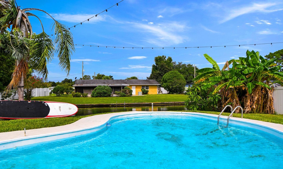 Rio Grande Park House | Orlando Warterfront Oasis near Disney, Universal and downtown