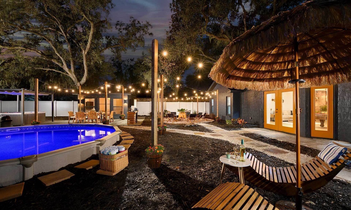 Limona Improvement House | Outdoor Oasis! Group Getaway w/Pool in Brandon