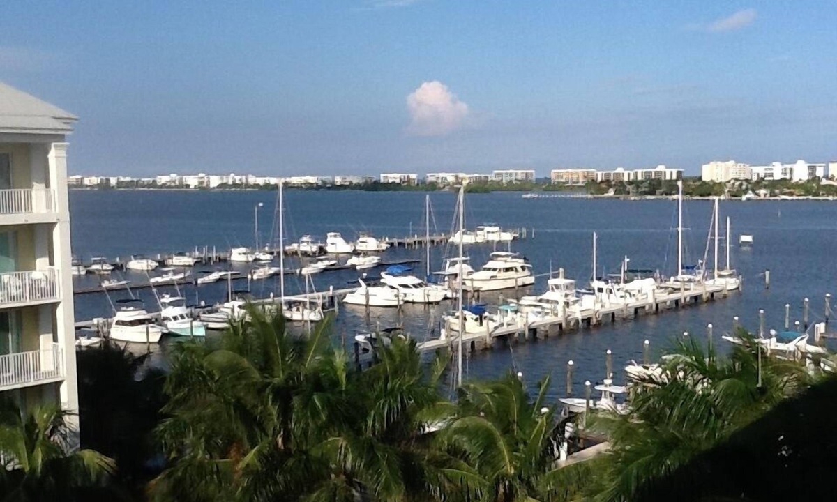 East Ocean Ave Condo | Palm Beach Area Water View Penthouse Special Rate for the month April $3500.00