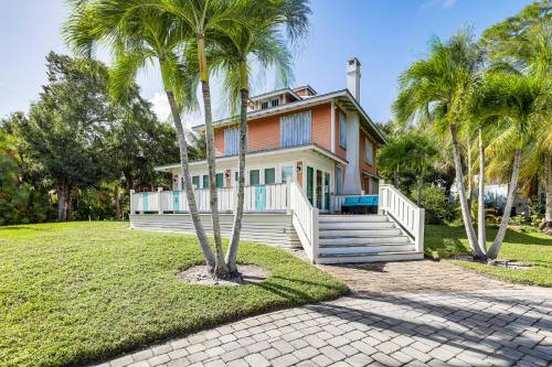 Palm City House | Palm City Home w/Pool & Florida Room - Near Golf
