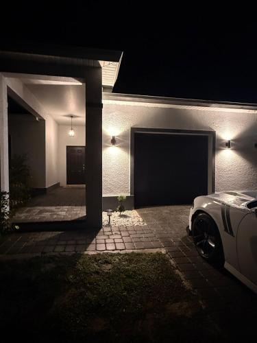 Westminister Apartment | Palm Grove Duplex Retreat