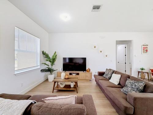 South Gulf Cove House | Peaceful Escape in Port Charlotte