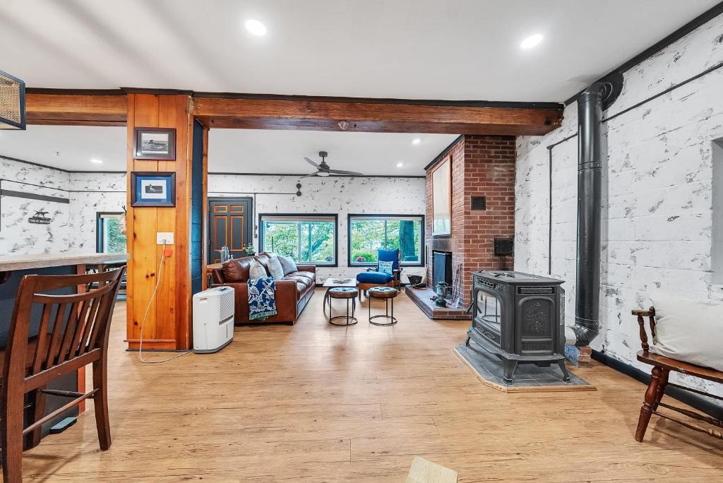 Town of Ledyard House | Peaceful Lakefront Getaway on Cayuga Lake