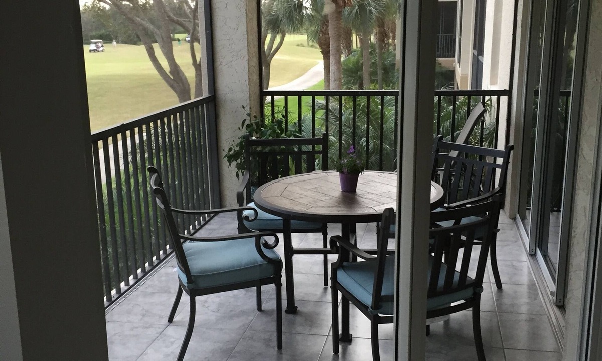 Estero Condo | Pelican Sound Golf and River Club