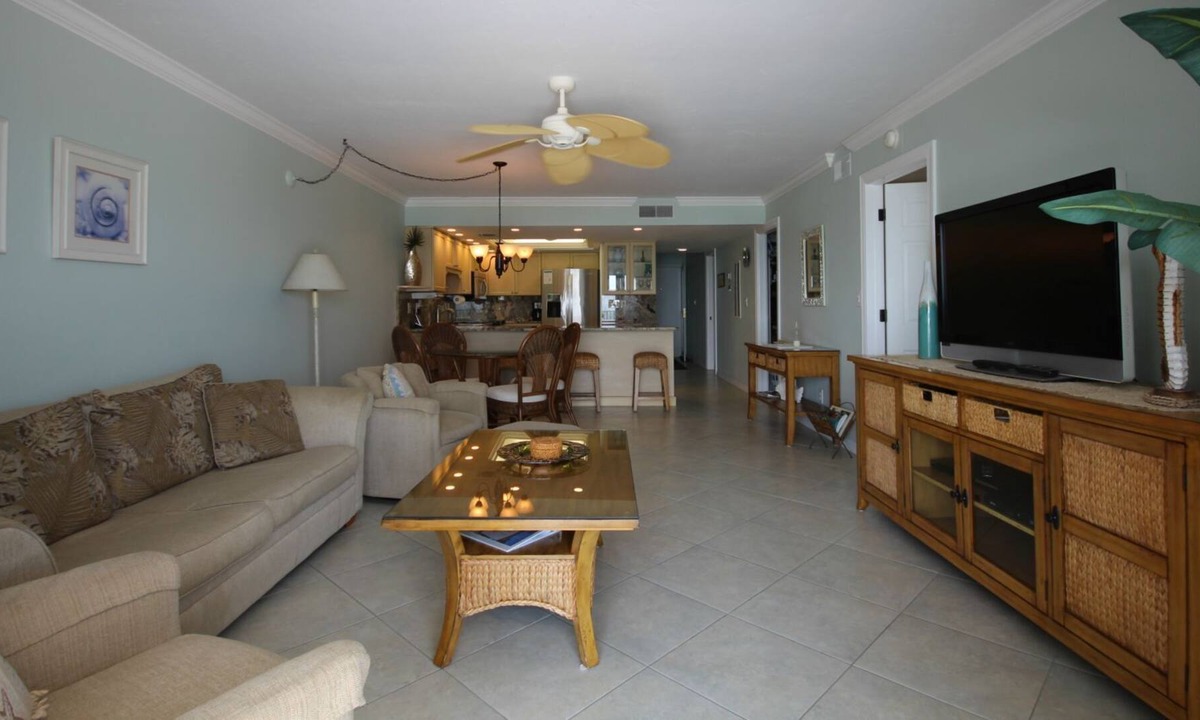 Fort Myers Beach Condo | Pelican Watch #503 - Great location on the North end of Fort Myers Beach