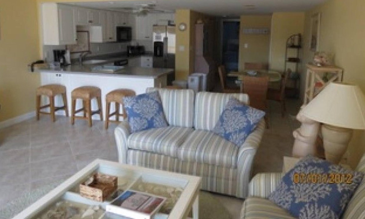 Fort Myers Beach Condo | Pelican Watch #107 - Great location on the North end of Fort Myers Beach
