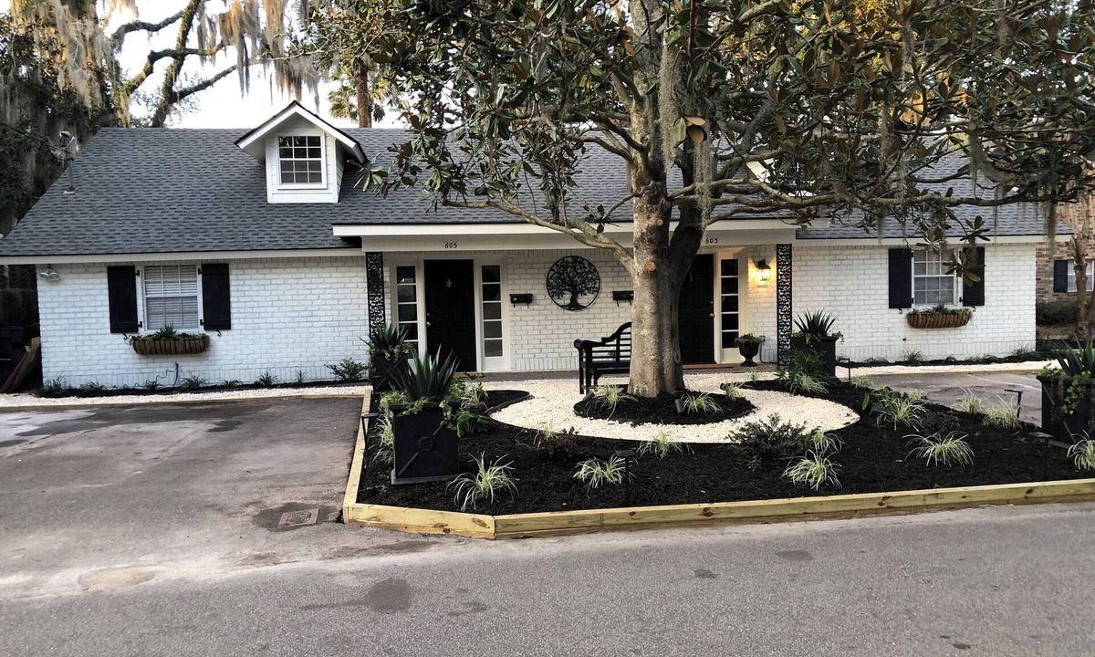 Historic District Cottage | PERFECT LOCATION, 2 bedroom two bath furnished unit. Where history meets charm.