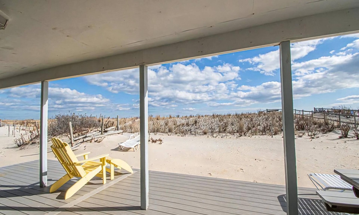 North Beach Haven Apartment | Pet friendly beachfront vacation rental on LBI