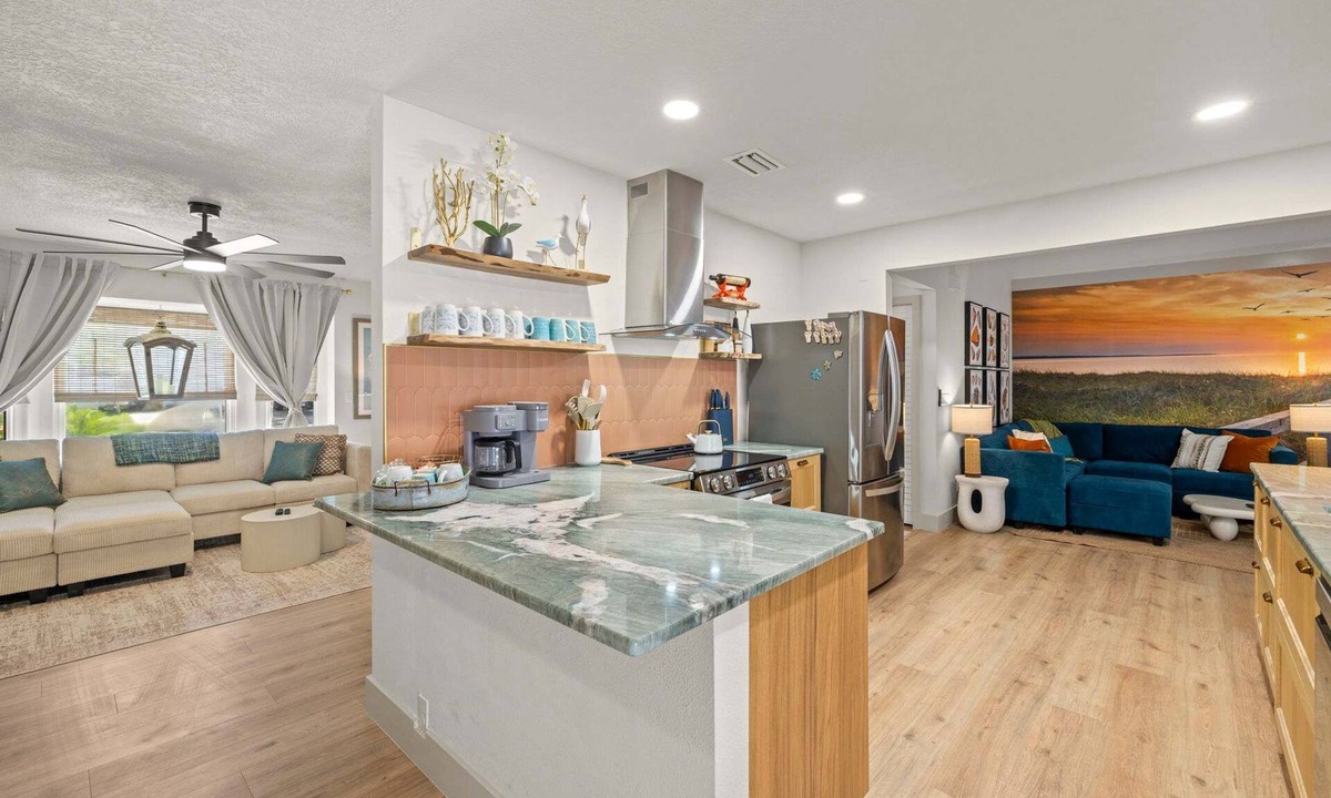 Seminole House | Pickle Ball Golf Pool Spa Game Room Beach