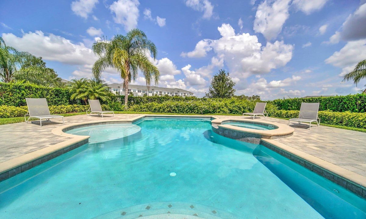 Bay Lake Villa | Poolside Evenings After Disney Adventures/Encore Resort/Private Pool and Spa