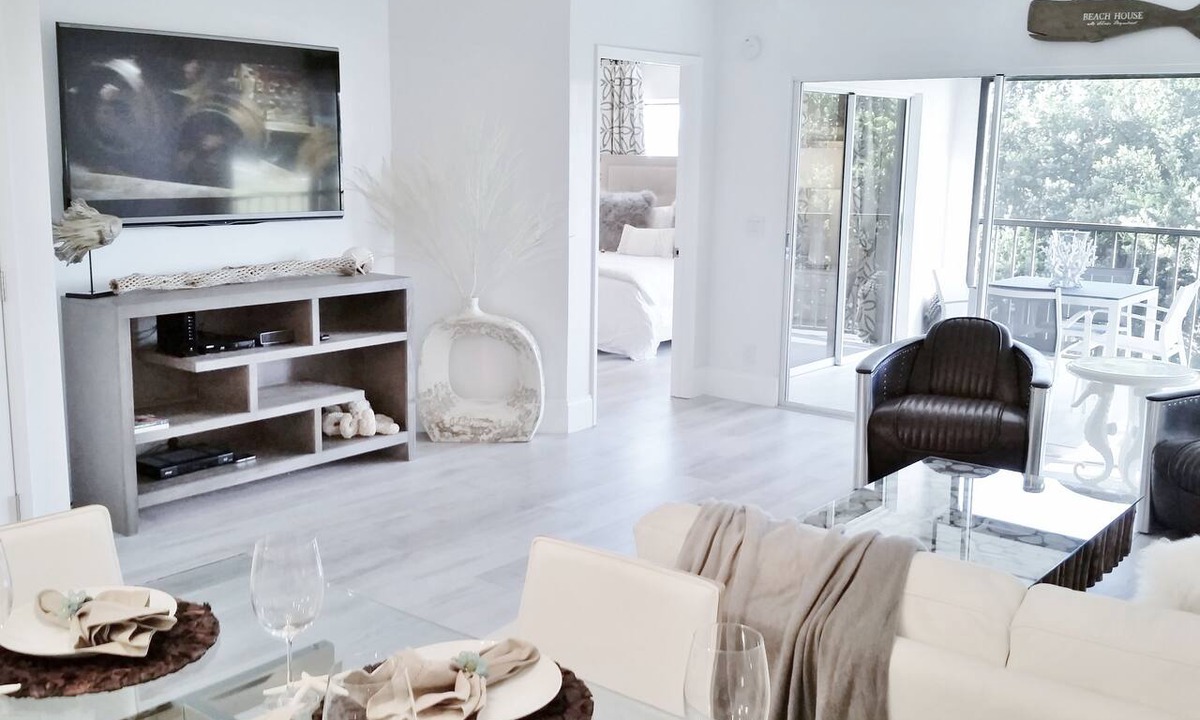 Jupiter Condo | POSHPADZ-Playa Blanca -Prime Jupiter Beach Location