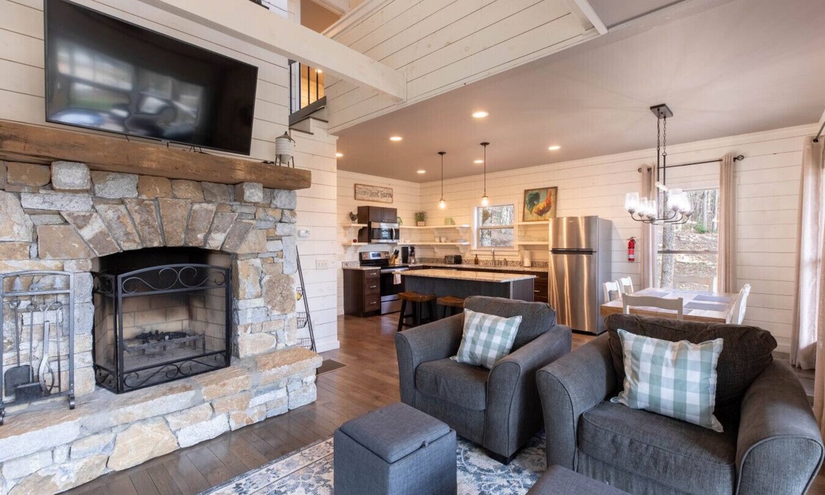 Highlands Cottage | PRICE DROP! New Lower Rates Just for Spring