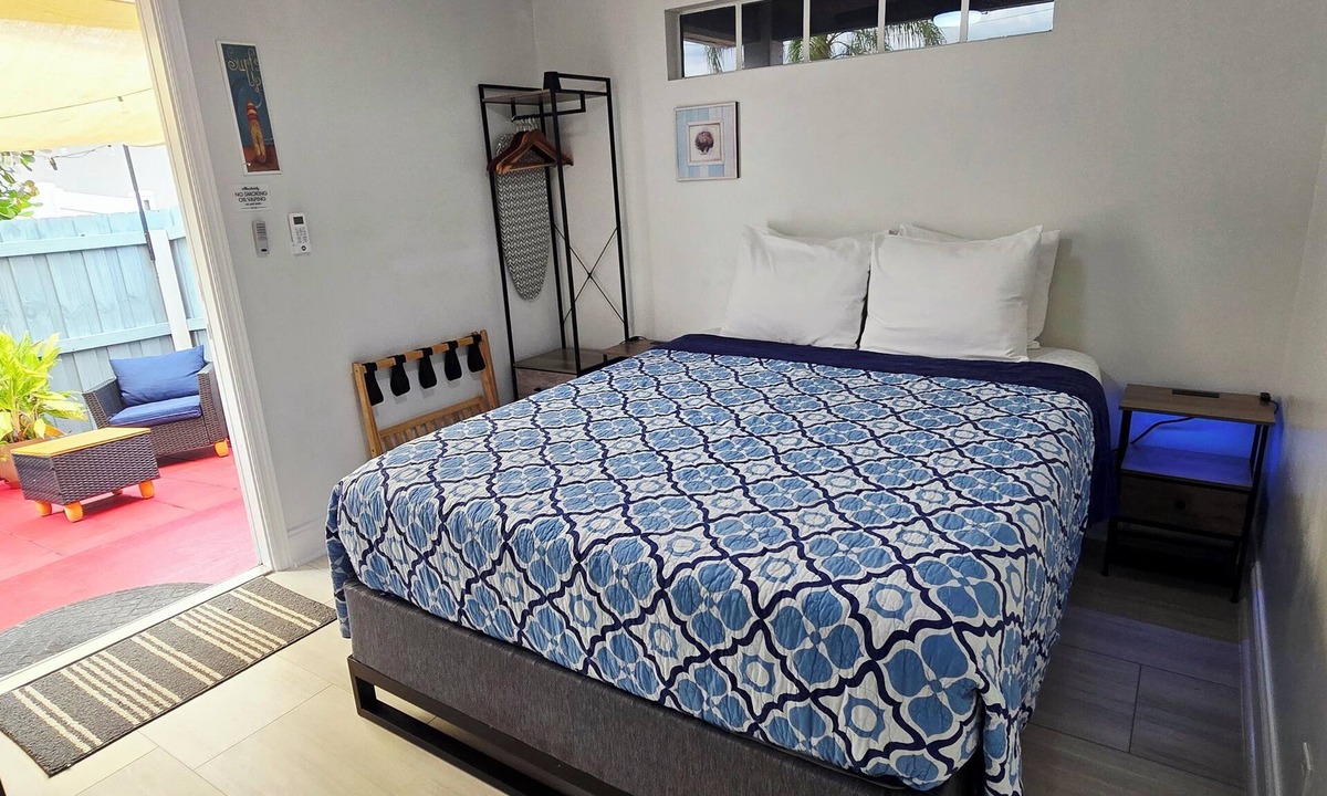 Port Saint Lucie Apartment | Private 1 bedroom apt/full kitchen/big shower.
