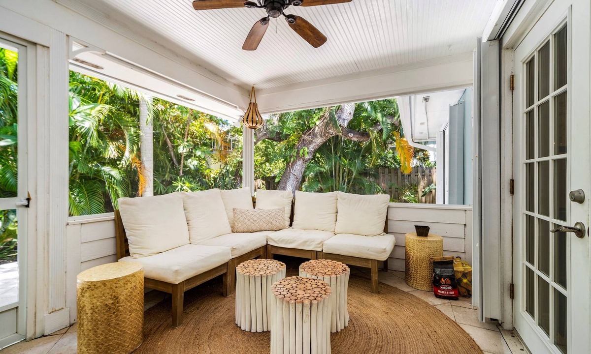 Summerplace House | Private Beach Access - EV Charger - Pets Welcome