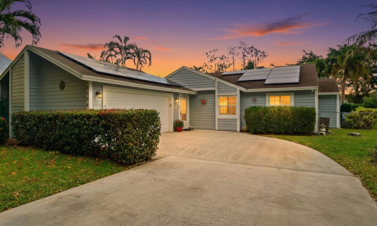 Riverwalk House | Private Home in the Heart of Jupiter Serenity