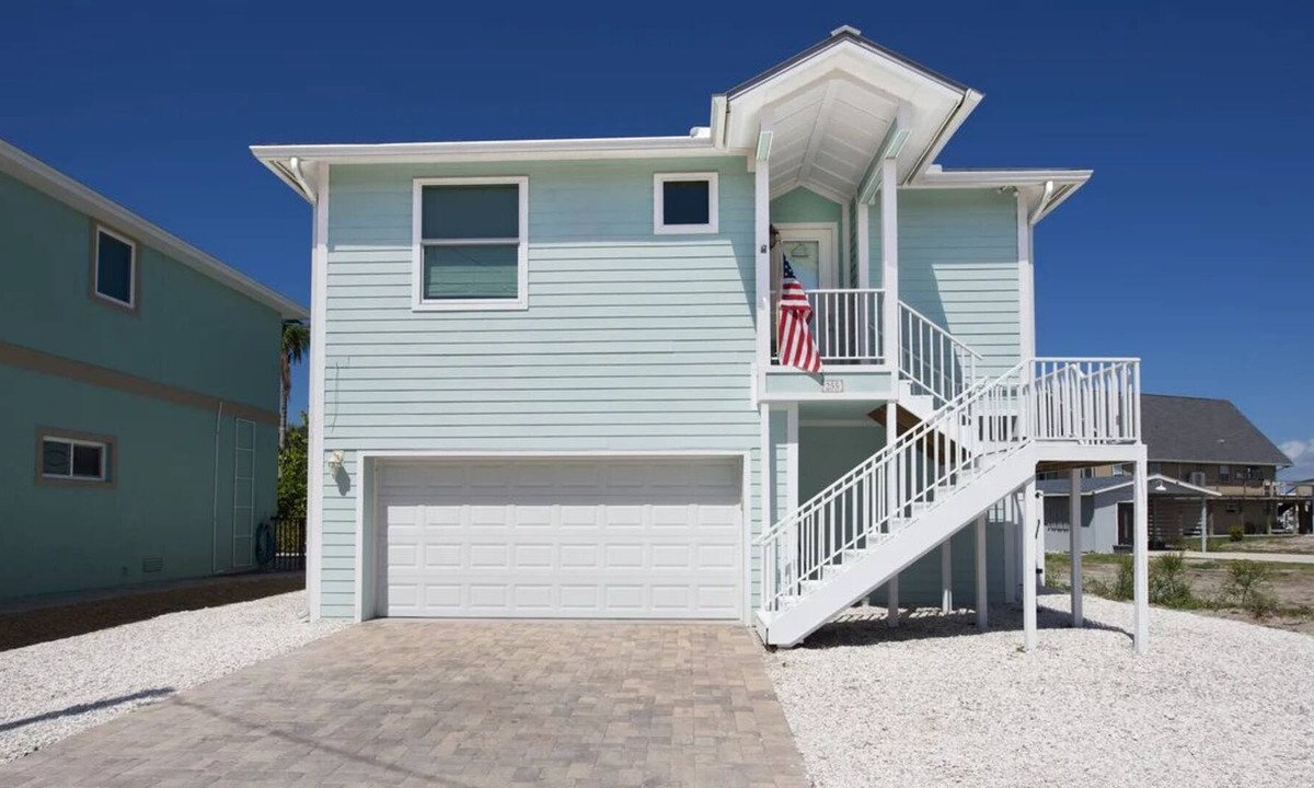 Hills T P House | Private Home with a Tropical Yard, Pool & Spa just steps to beach- on North end