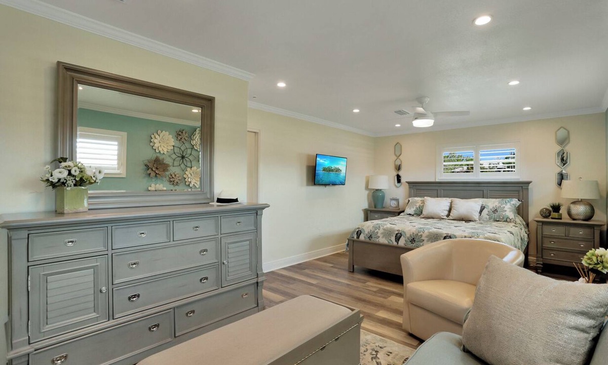 Bonita Springs House | Quaint 2-bedroom home with a pool, close to the beach in amazing Bonita Springs!
