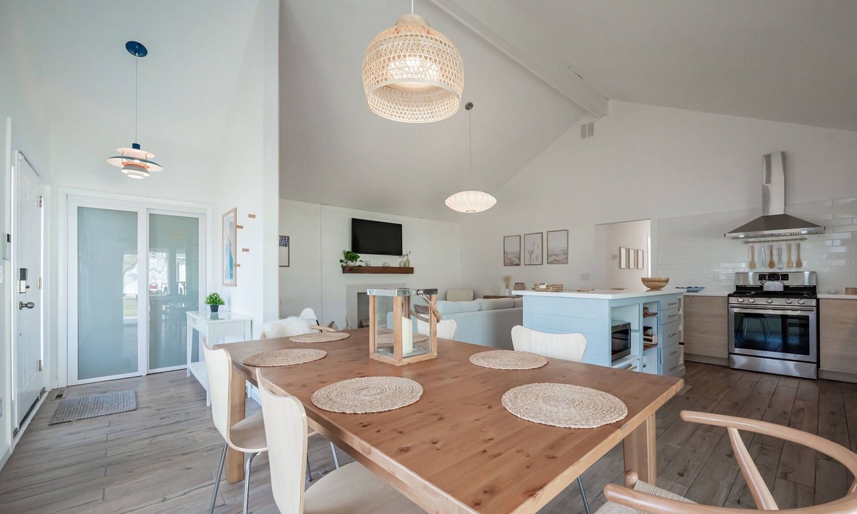 Rehoboth Beach House | Quick drive to beaches, walk to restaurants/outlets, 3 br, 2 ba, sleeps 8