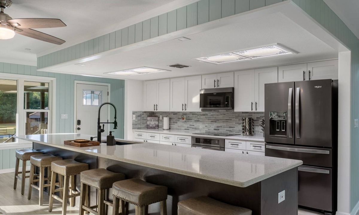 Dunnellon House | Rainbow River Retreat +Mini Golf