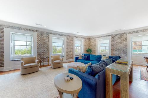 South of Broad House | Rainbow Row Pied-À-Terre - 30 Day Rental