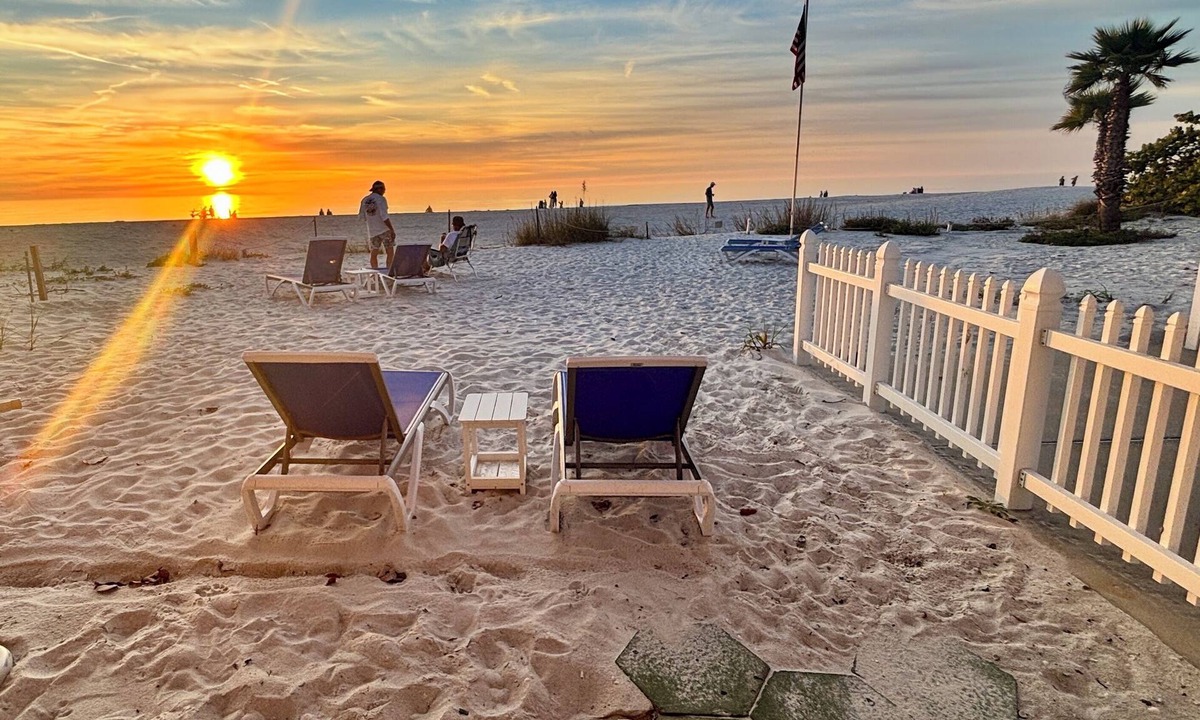 Indian Shores Cottage | Rare Direct Beachfront Cottage Ground-Floor Walk-Out to the Sand No Stairs!