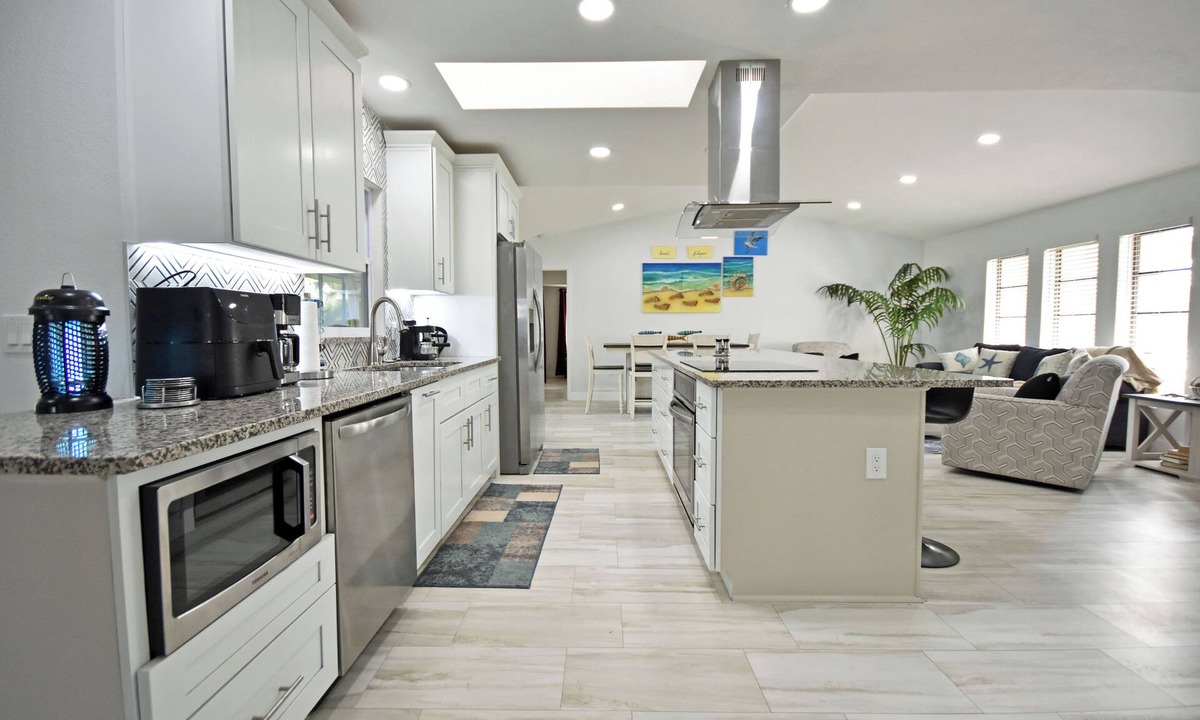 Rotonda Heights House | Recently renovated, three bedroom, 2 bathroom home overlooking a canal in Rotonda West.