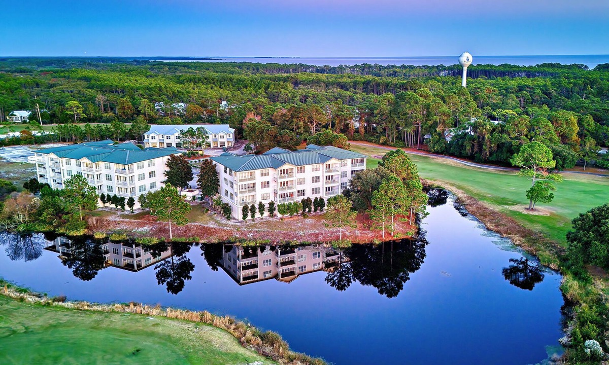 Carrabelle Condo | Reel Relaxation Fishing Condo 2b/2b