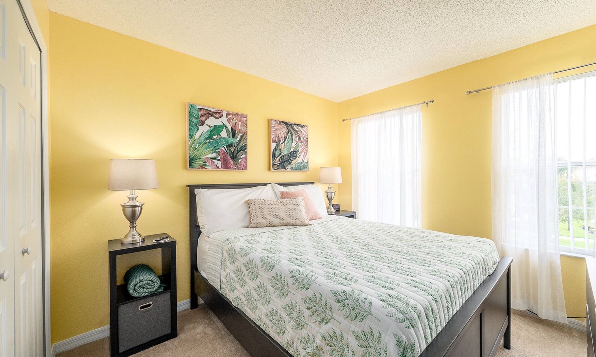 Kissimmee House | Relax & Recharge: Stylish Villa w/Private Hot Tub