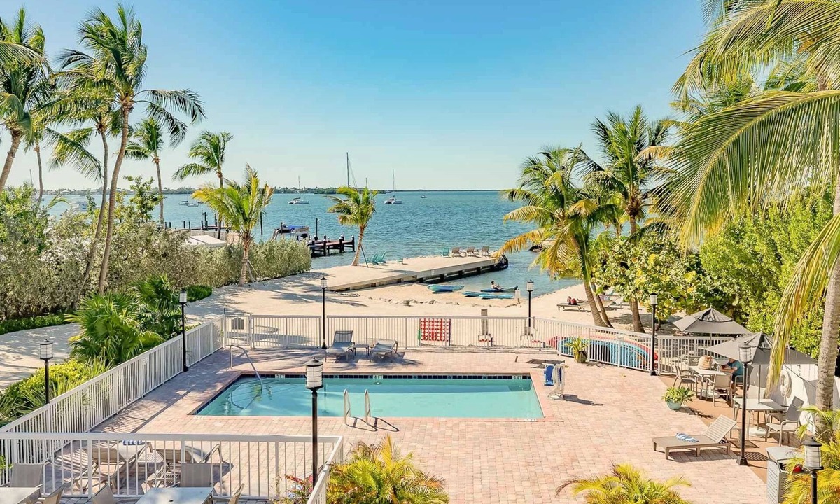 Key Largo Hotel | Relaxing Stay Near Key Largo Beaches And Kayaking Fun | 2 Units