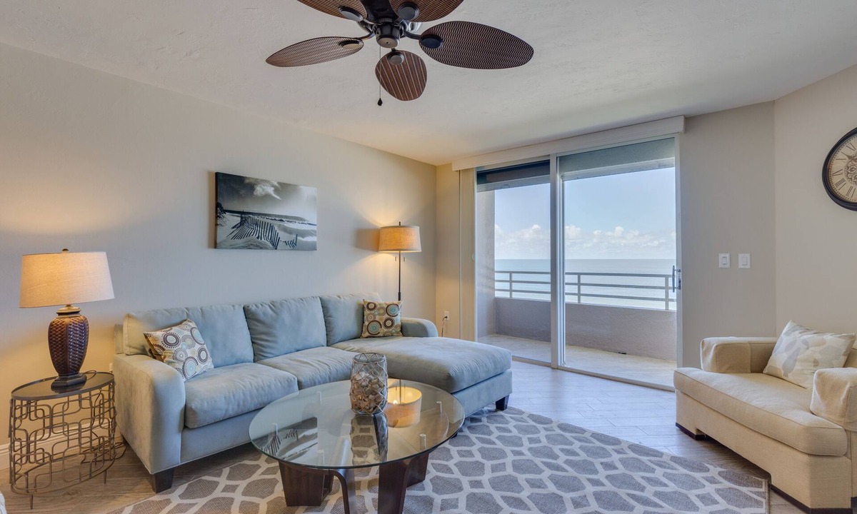 Marco Island Condo | Remodeled Luxurious Direct Beachfront Somerset Condo-with Den sleeping area