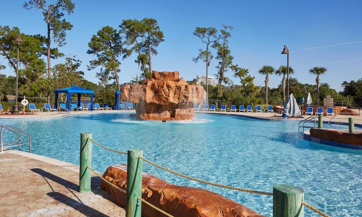 Lake Buena Vista Hotel | Resort Oasis: Disney-World Shuttle, Aquatic Playground, Dining | 4 Posh Units