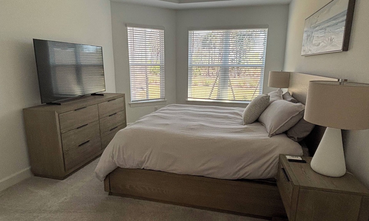 Naples Villa | Resort style living! 2-bedroom town villa with all the amenities!
