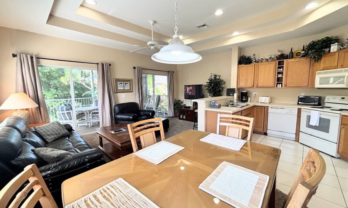 Port Saint Lucie Condo | Right Direction Rentals 1 Bedroom Villa 8229