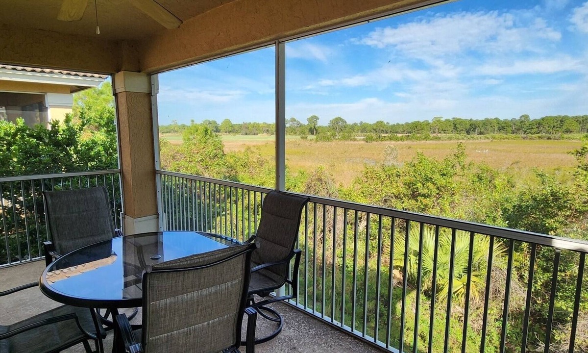 Port Saint Lucie Villa | Right Direction Rentals 2 Bedroom Villa 8270