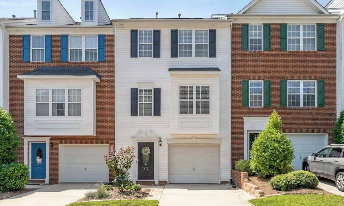 Mount Holly House | Riverfront Retreat w/Marina Access