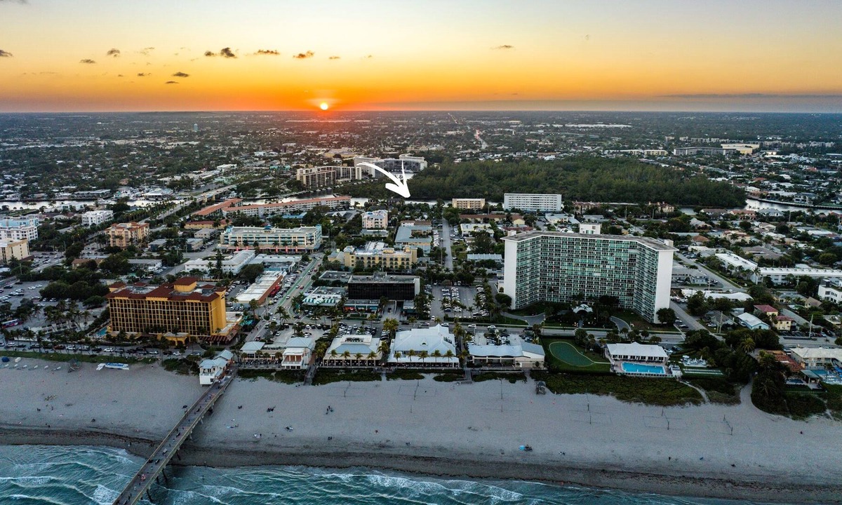 Deerfield Beach Apartment | Riverview Palms1 | Waterfront |Pool |Walk 2 Beach