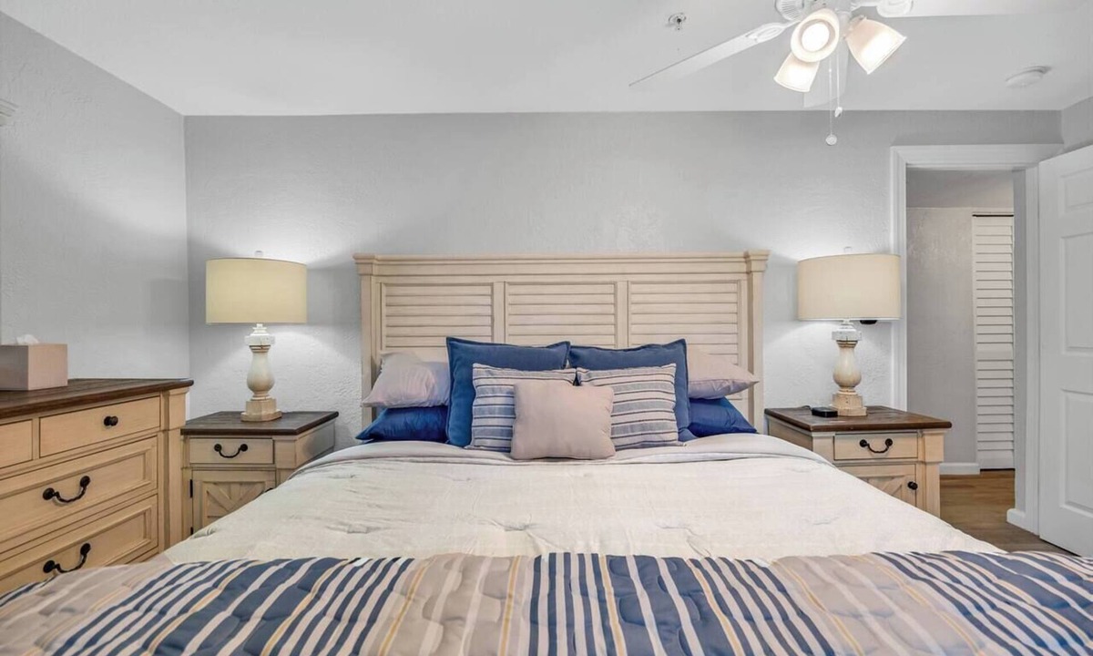 Fort Myers Apartment | Riverwalk Retreat | Waterfront Escape