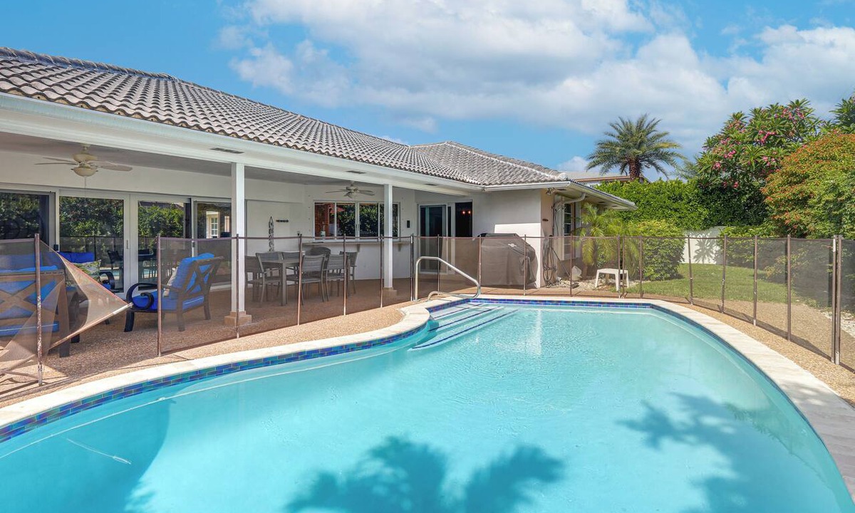 Singer Island House | Riviera Beach Home w/Pool - Walk to Beaches!