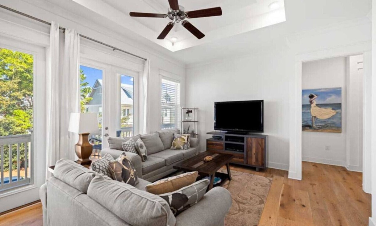 Panama City Beach Villa | Robin`s Nest on 30A 5* New Golf Cart