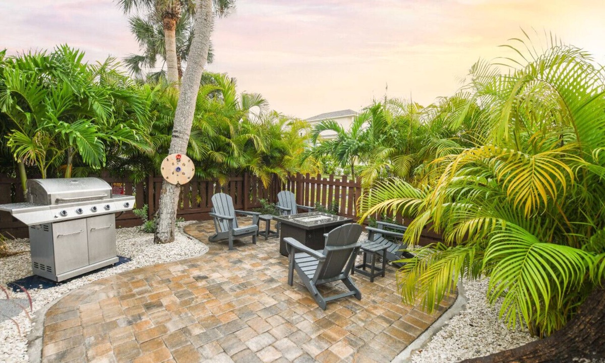 Englewood House | Salty Shores Secluded Oasis